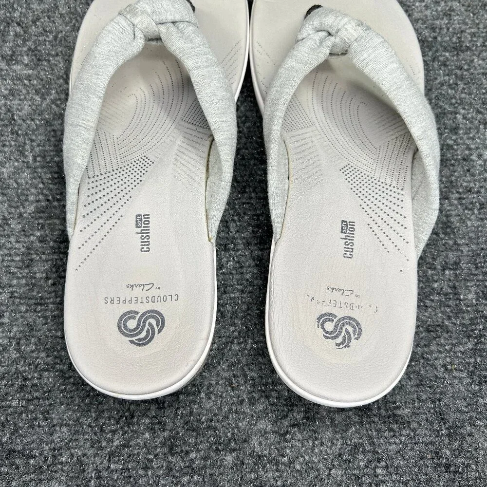Clarks Cloudsteppers Sandals Women's 8 Grey Comfort Casual Toe Post‎ Flip Flops